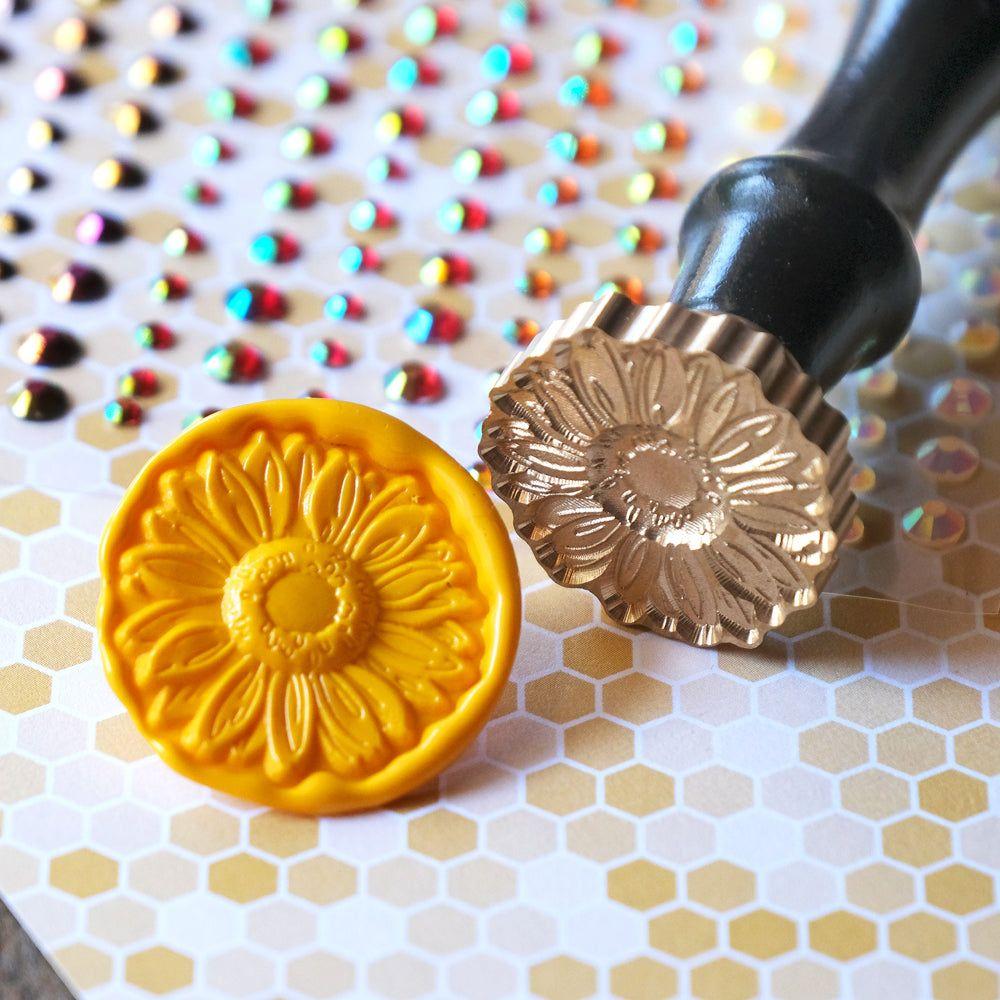 Honey Bee 3D Sunflower Wax Stamper hbtl-ws-3dsun Detailed Product View