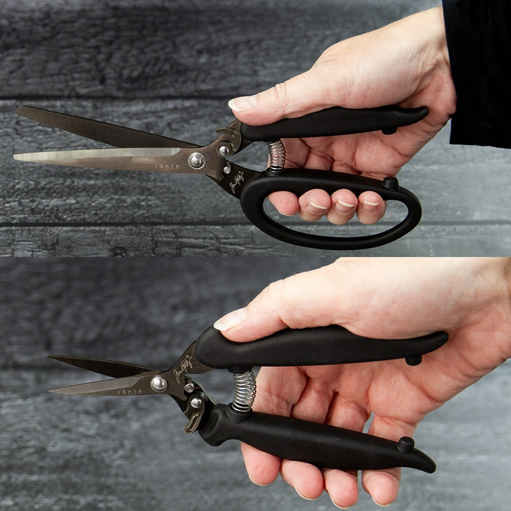 Tim Holtz Tonic Recoil Scissors Bundle grip comparison