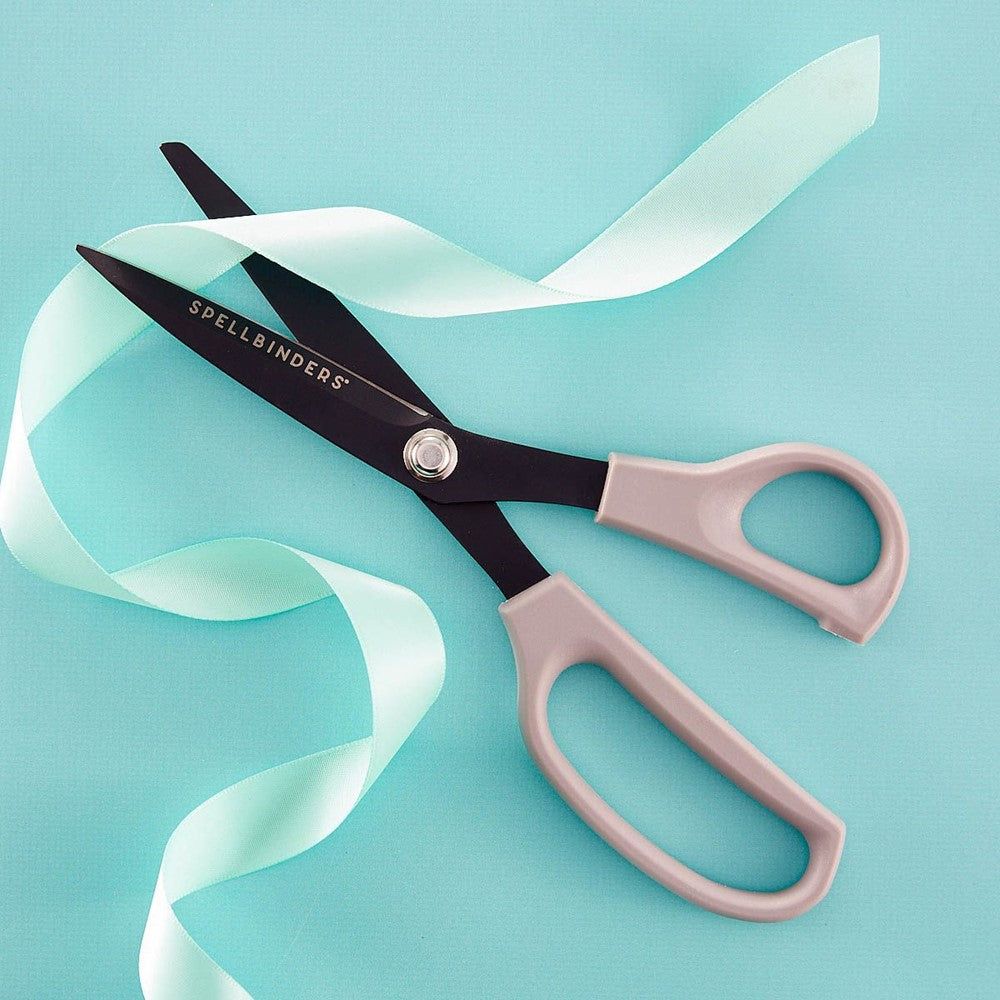 T-042 Spellbinders 9 inch Pro Shears close detail